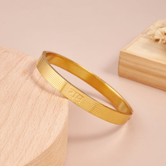 Ram Dotted Design Gold Bracelet For Men ( 7 Inch )