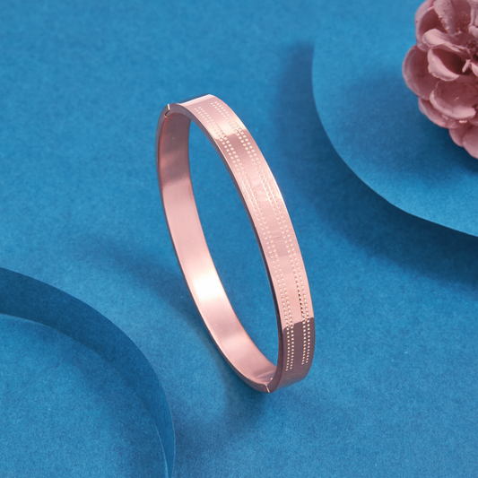 Elegant Dotted-Line Bracelet For Men ( 7 Inch )