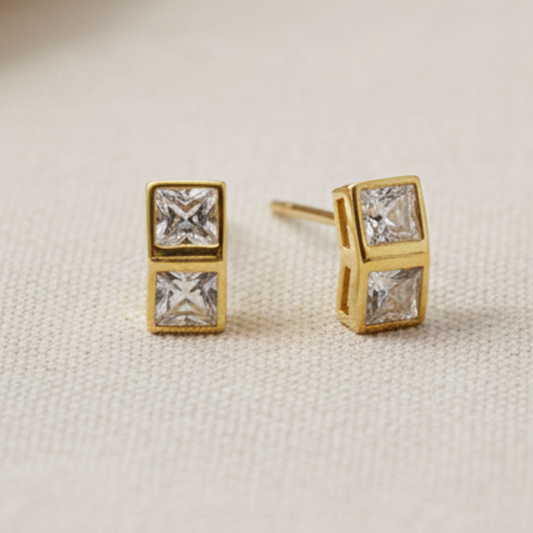 Dazzling Diamond Studs Earrings