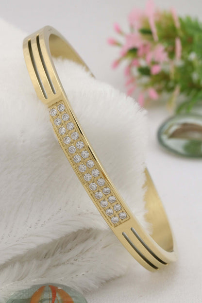 Gold-Plated Grid Luxe Stainless Steel Bracelet For Women
