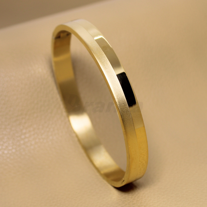 Classy Matte-Shiny Design Gold Bracelet For Men