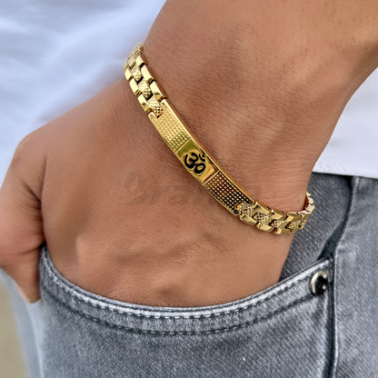 Om Loose Gold Bracelet For Men With Dotted Pattern (8 Inch)
