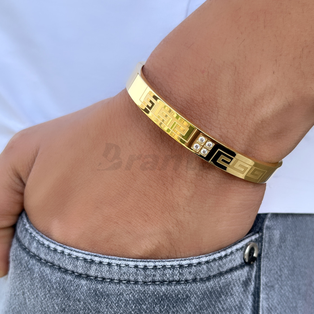 Trending Design With Diamond Latest Design Gold Plated Bracelet For Men -  Style C741 at Rs 850.00 | गोल्ड प्लेटेड ब्रेसलेट - Soni Fashion, Rajkot |  ID: 2852175042991