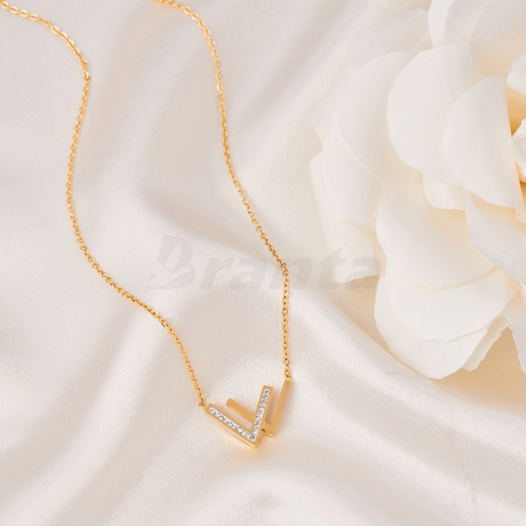 Buy Letter W Party Diamond Pendant Necklace For Women - Brantashop