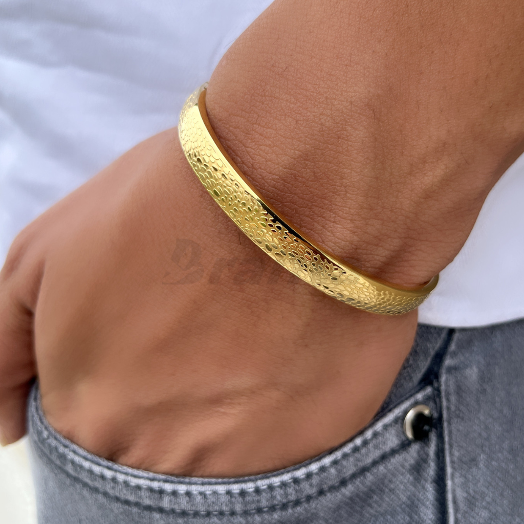 Buy Mens Bracelets 18K Gold Bracelet Men Mens Gold Bracelets Paperclip Link  Chain Bracelet for Men Bracelets for Men by Twistedpendant Online in India  - Etsy