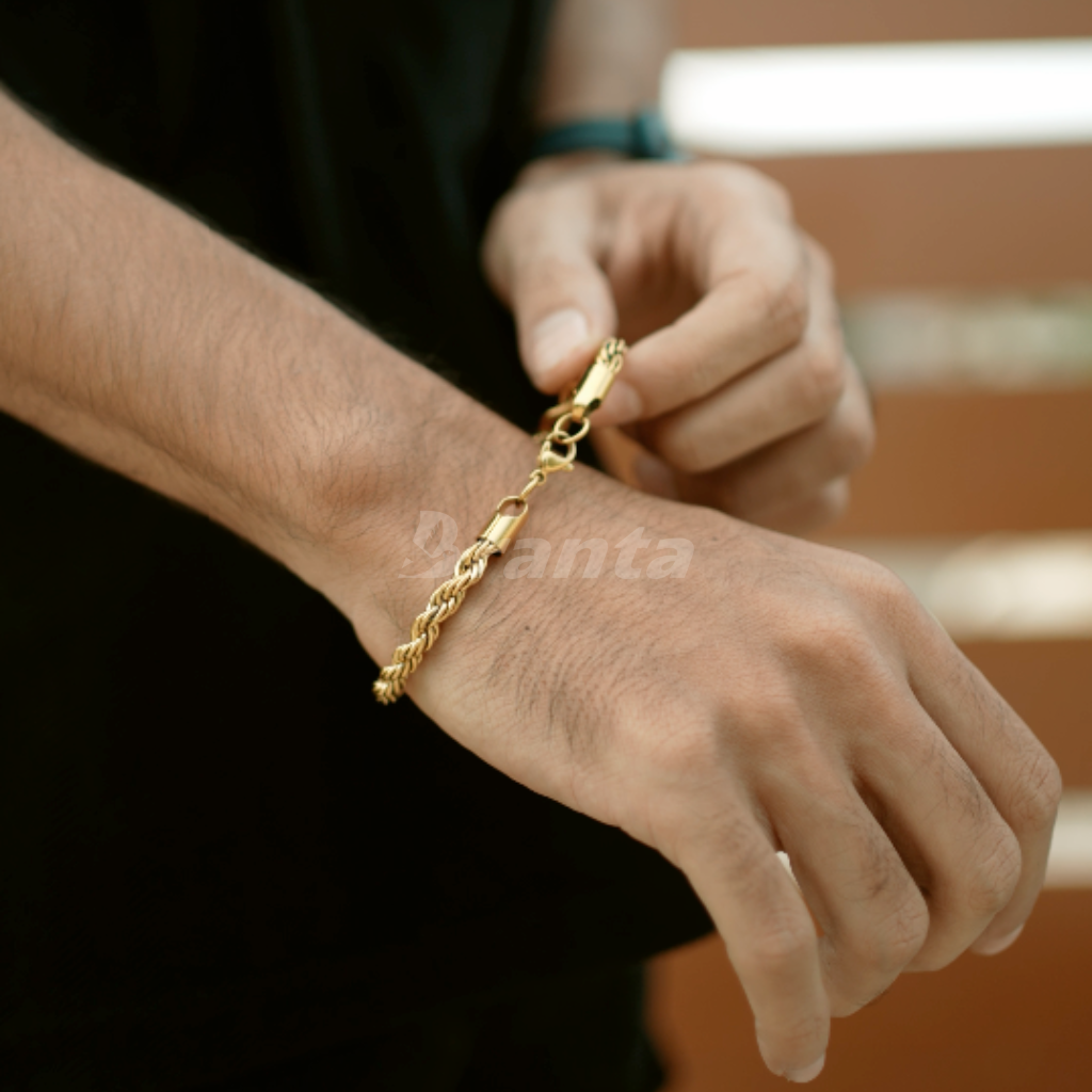 Coastal Jewelry Gold Stainless Steel 8-Inch Curb Link Chain Bracelet -  Walmart.com