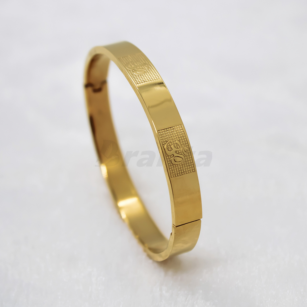 om bracelet gold