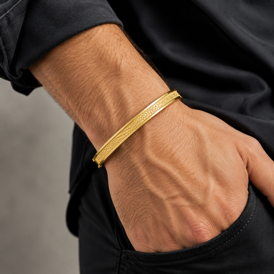 Leather Pattern Bracelet For Men (7 Inch)