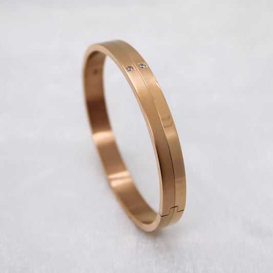 Matte Shiny Bracelet For Men With Two Diamonds