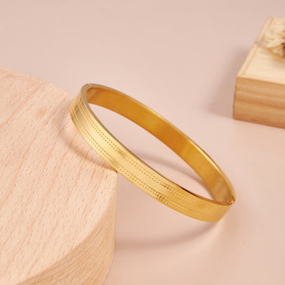 Elegant Dotted-Line Bracelet For Men ( 7 Inch )