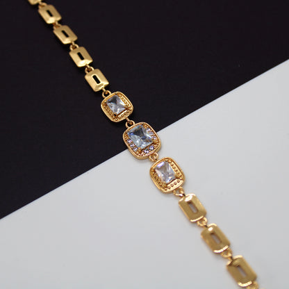 Luxurious Gold Radiant Diamond Bracelet For Women