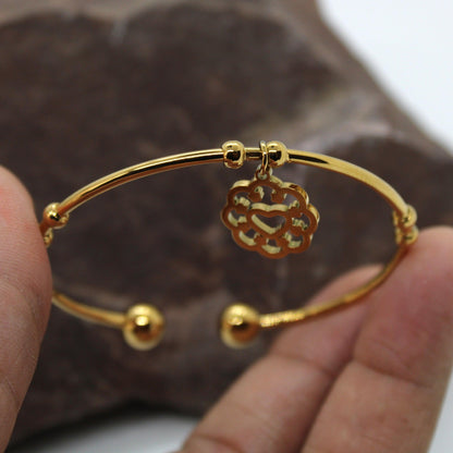 Royal Gold hanging heart Premium Bracelet For Women - Brantashop
