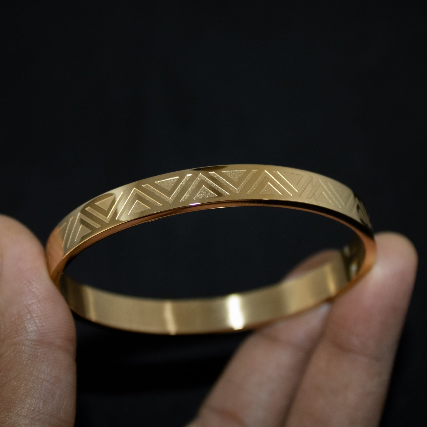 Pyramid Design Gold Men's Bracelet